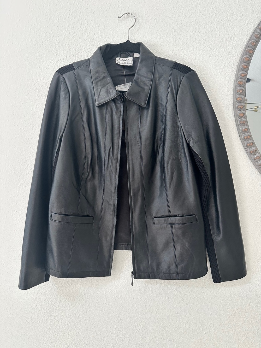 NWT Black Genuine Leather Zip-Front Women's Jacket with Knit Trim
